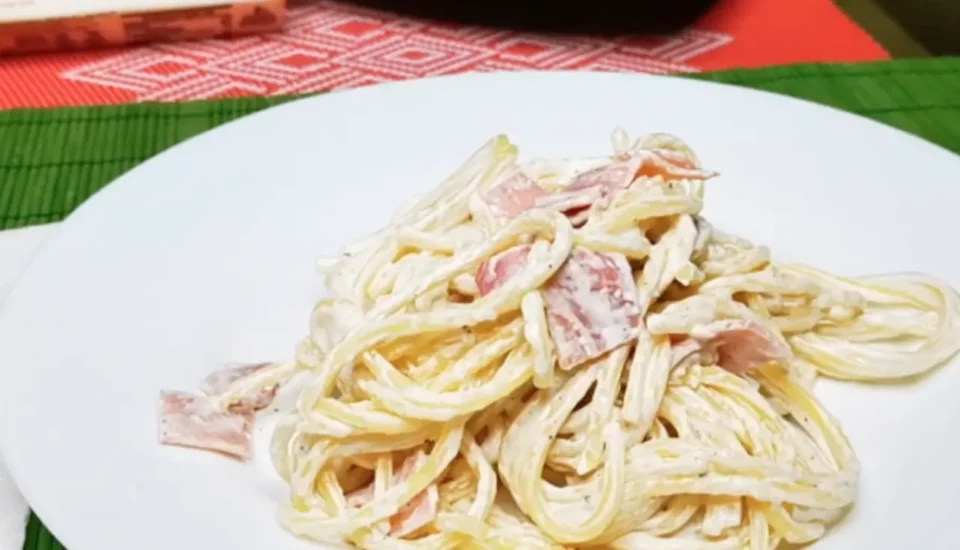 Pasta con Crema y Jamón